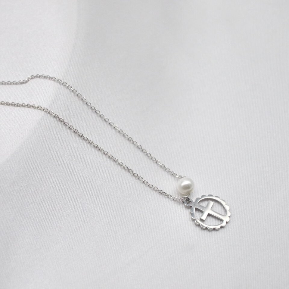 Silver necklace