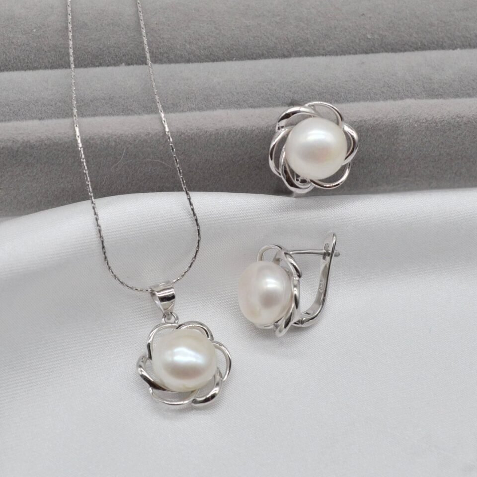 Silver set