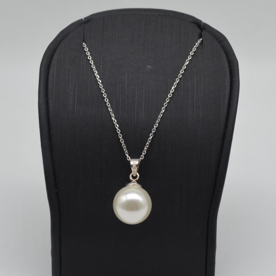 Silver necklace