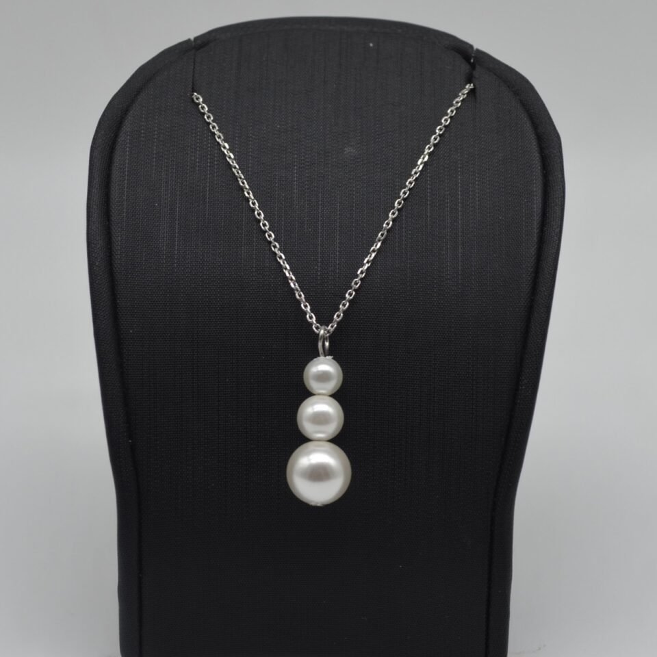 Silver necklace