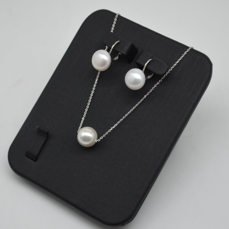 Srebrni set
