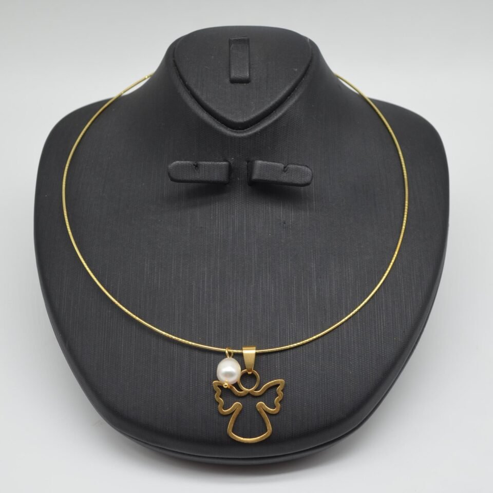 Silver necklace