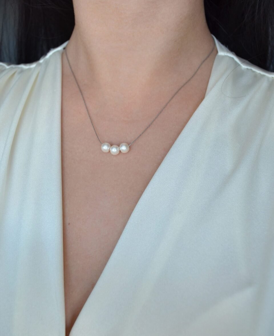 Silver necklace