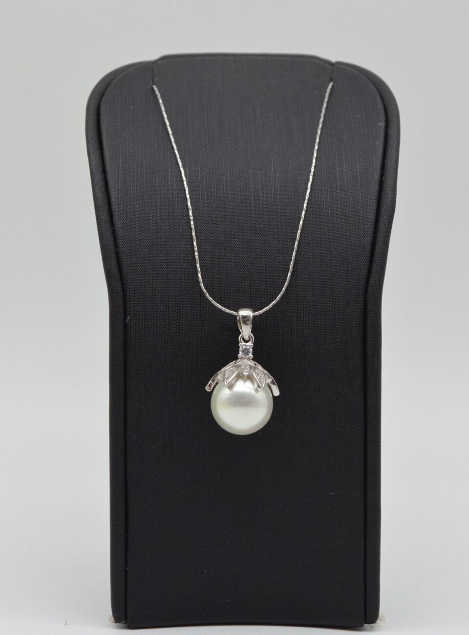 Silver necklace