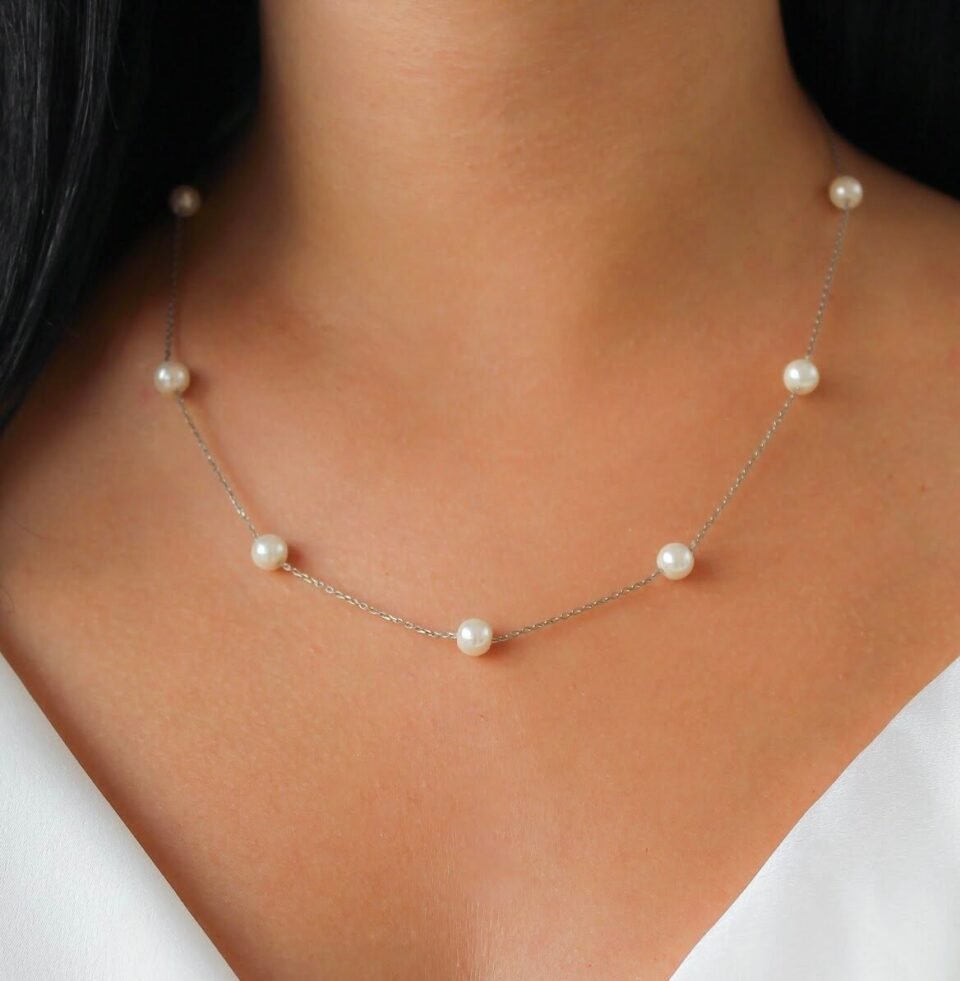 Silver necklace